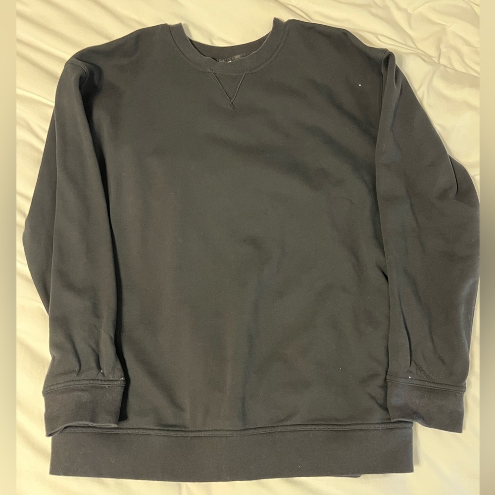 Lululemon sweatshirt
